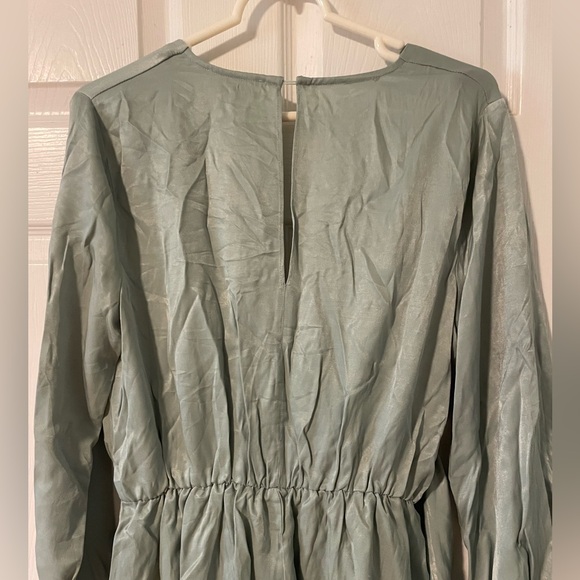 NWT Entro Sage Green Romper - Picture 7 of 9